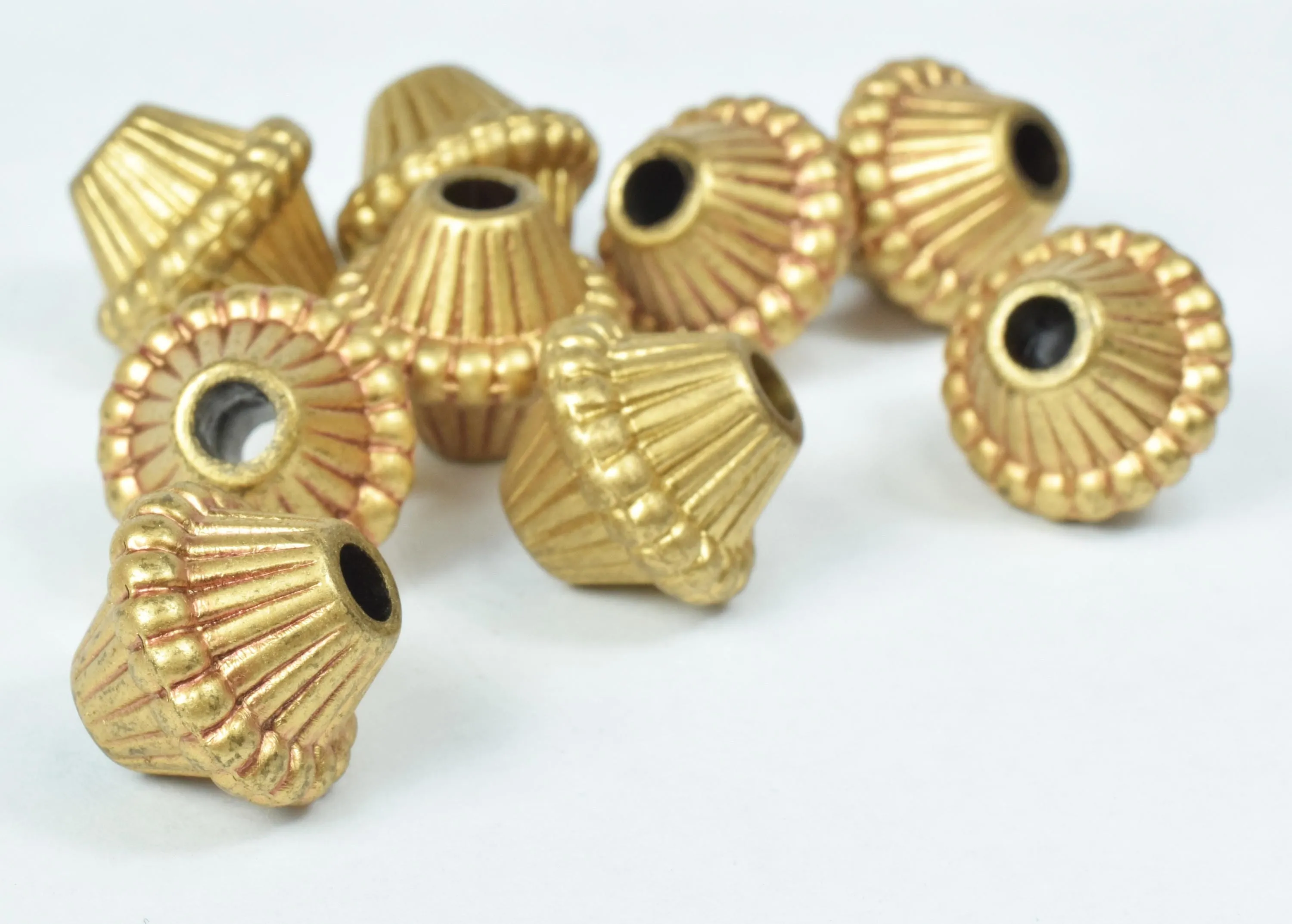 16mm Tube Cone Funnel Bead, Antique Gold Plastic Resin Textured  Beads, Plastic Gold Beading Tools, Wholesale  Beads, Macrame Beads