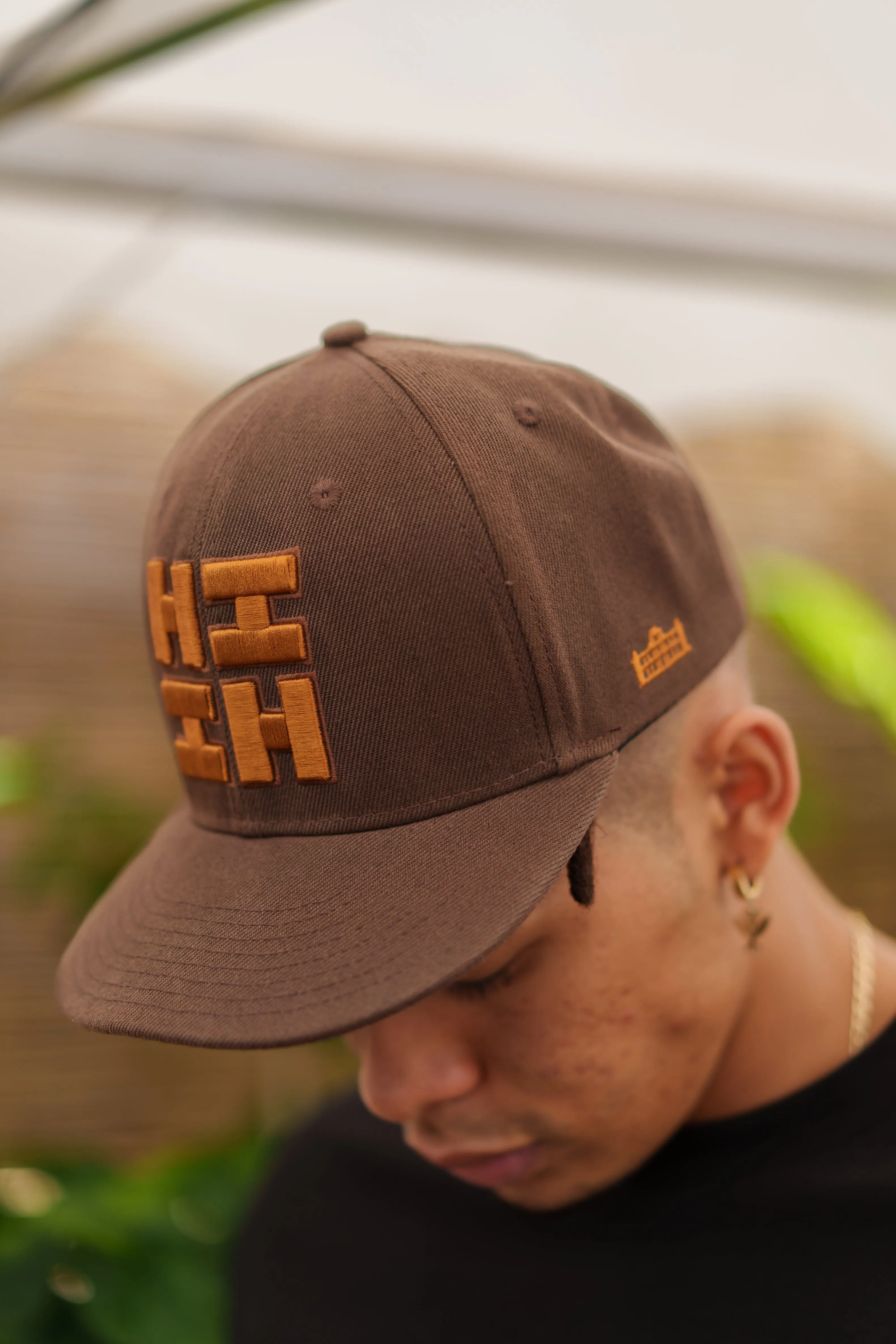 BROWN HIFI LOGO HAT