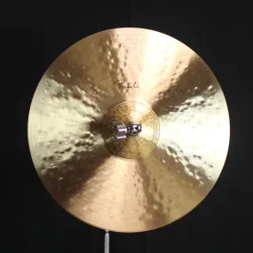 Paiste 14" Signature Traditionals Medium Light Hi Hats - 954g/1210g